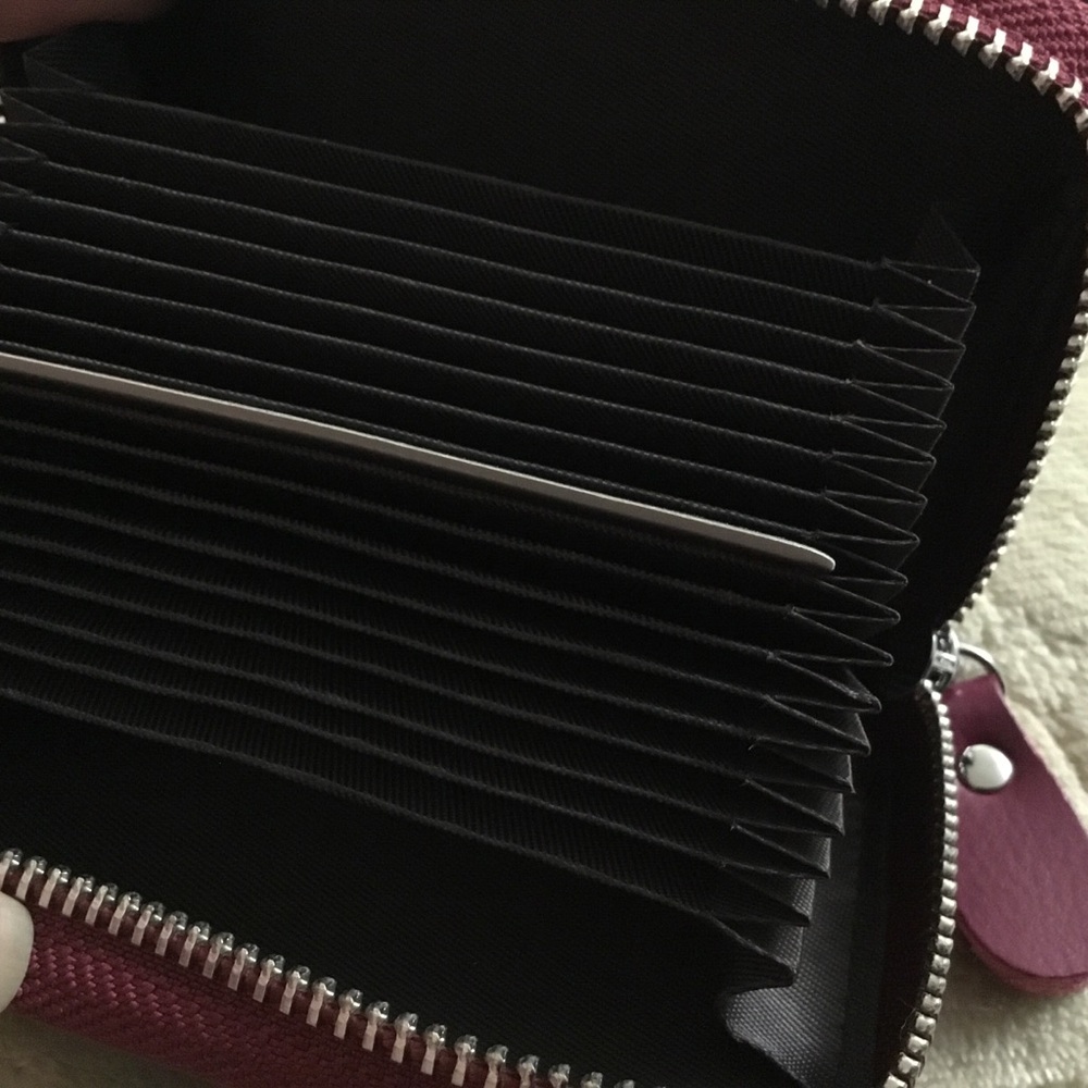 Pink RFID Card Wallet - Picture 3 of 3